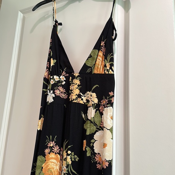 Reformation Seychelles Dress - Picture 3 of 11